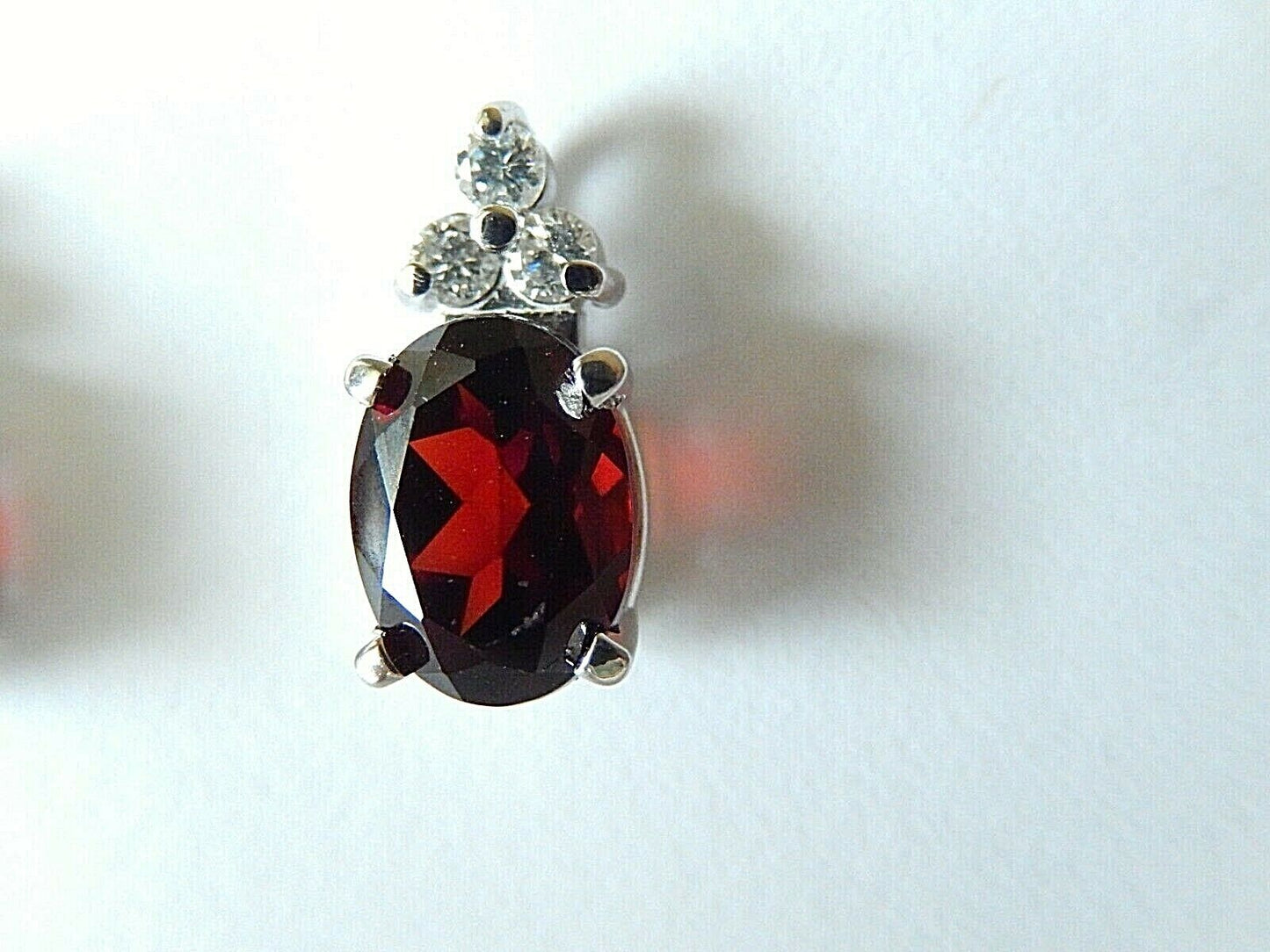 *NWT* 14K White Gold 2.5CT Oval Garnet & 1/5Ct Diamond Stud Earrings 1/2" x 1/4"