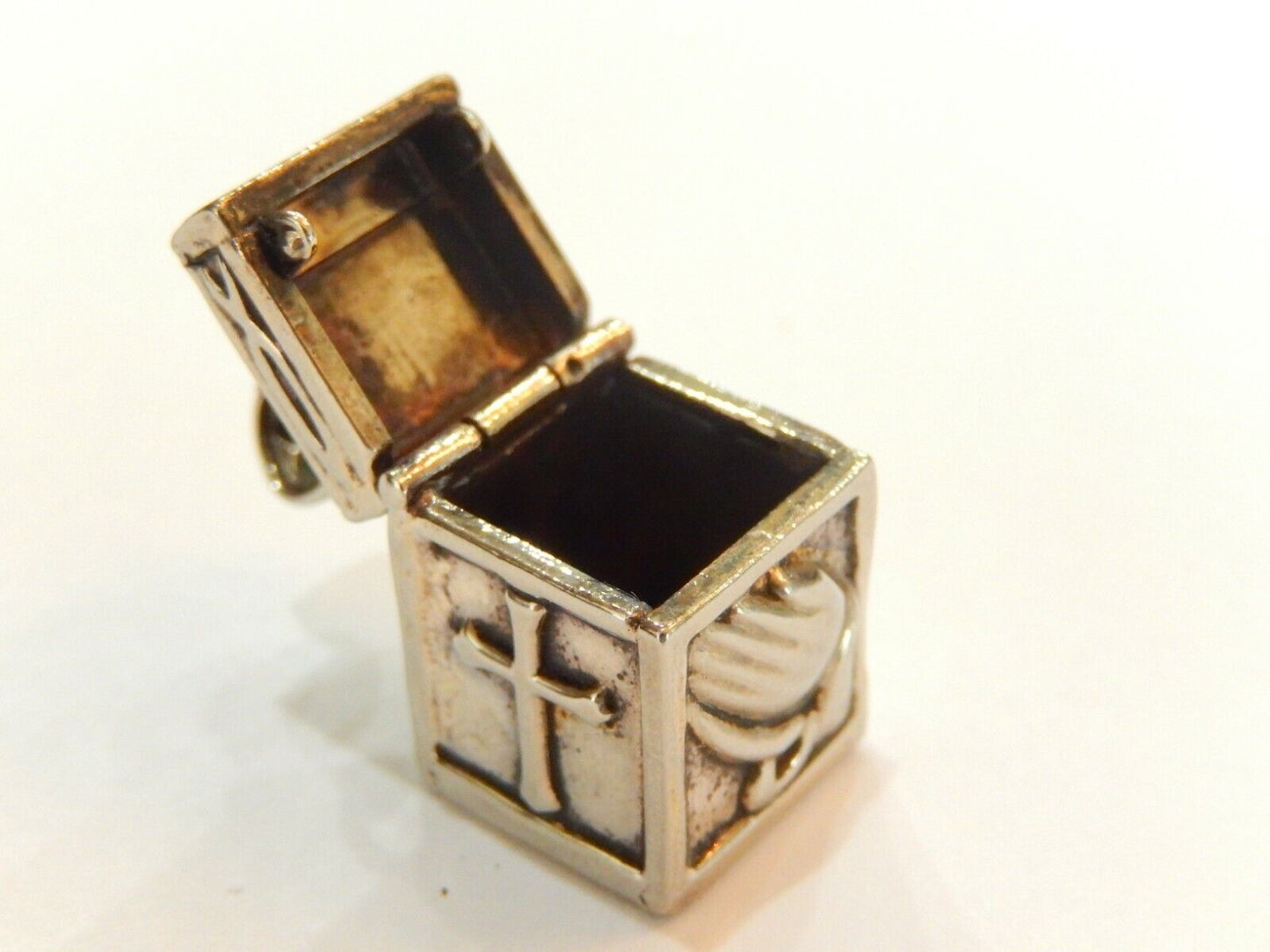 *VINTAGE*  Sterling Silver Christian Prayer Box Pendant Charm Hinged Opening