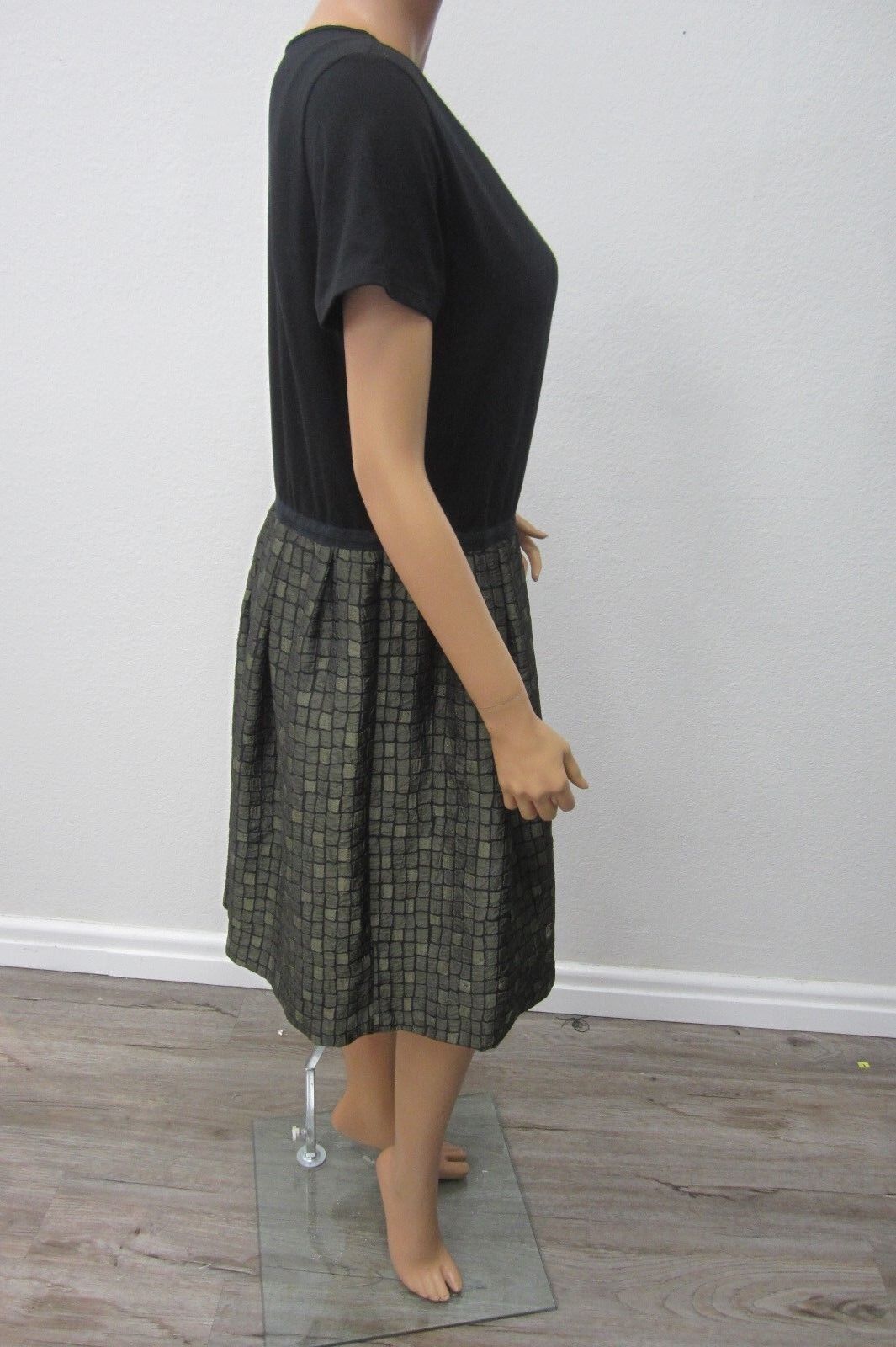 *VERY NICE* Isaac Mizrahi Live! Women’s Black Dress SUPER CUTE...Size Large