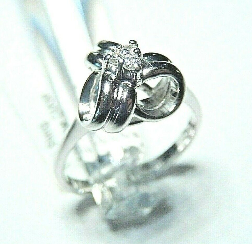 *NWT* 14K WHITE GOLD DIAMOND RIBBON DESIGN RING SIZE 6.5