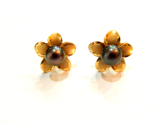 *VINTAGE* 14K Yellow Gold 7mm Tahitian Pearl Flower Stud Earrings