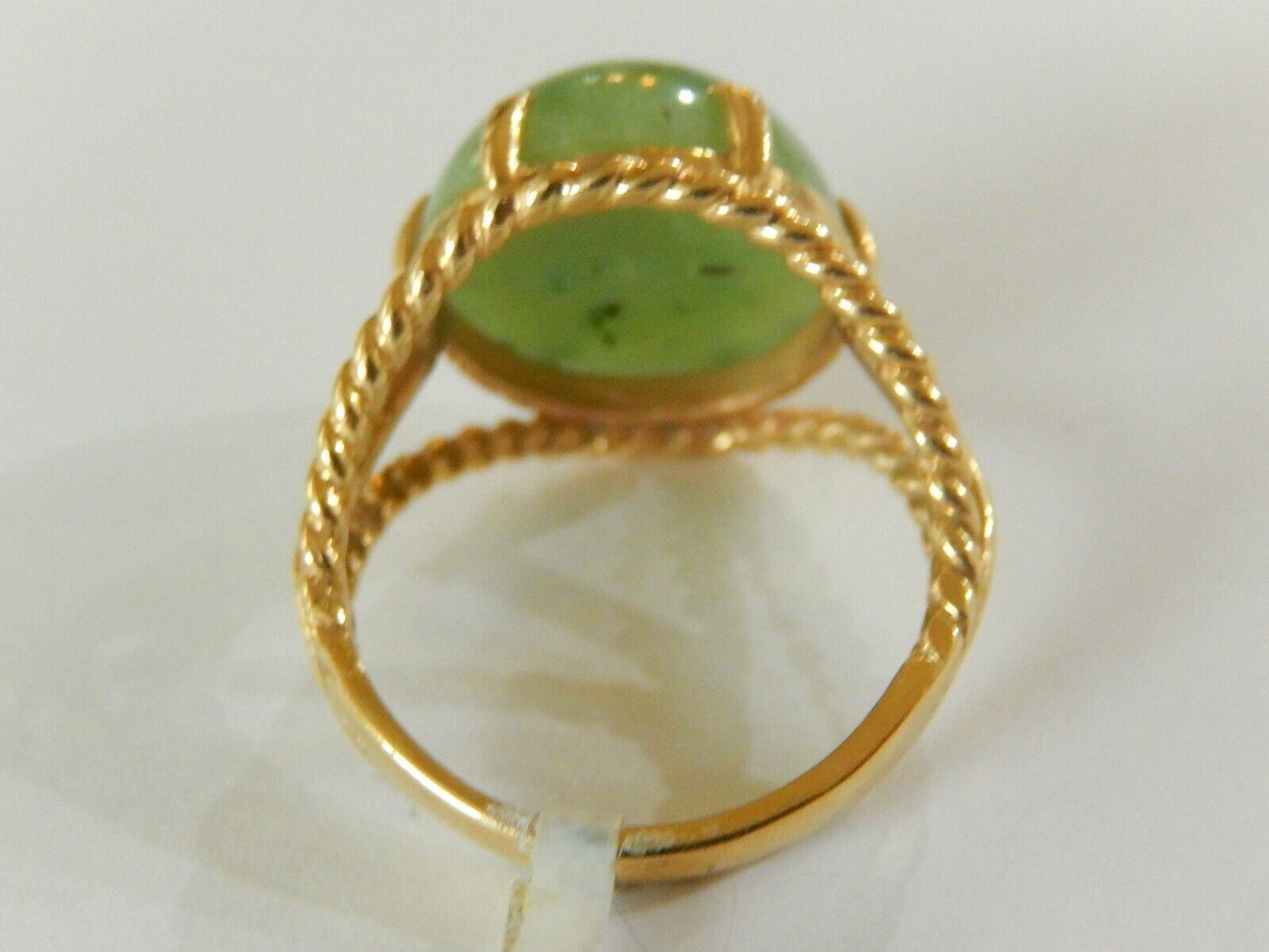 *VINTAGE* 14k Solid Yellow Gold 15mm Dome Shaped Green Jade Solitaire Ring Sz 8