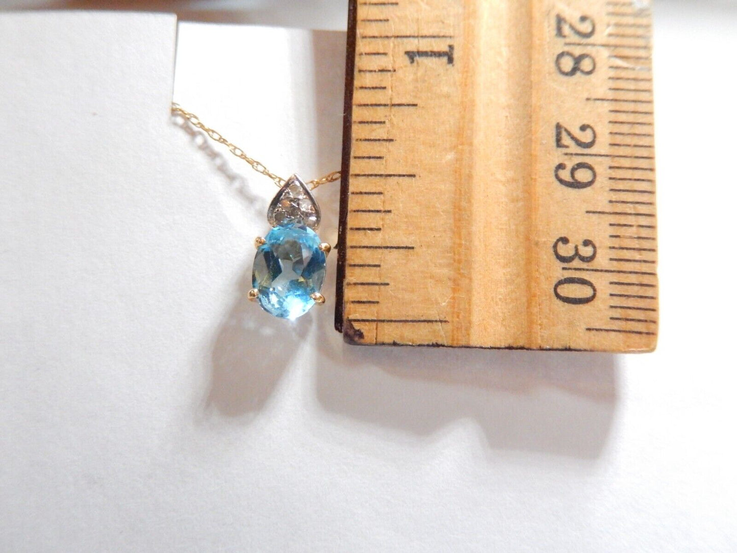 *VINTAGE* 14k Yellow Gold Oval 1.25CT Blue Topaz & Diamond  Pendant w/ 18" Chain
