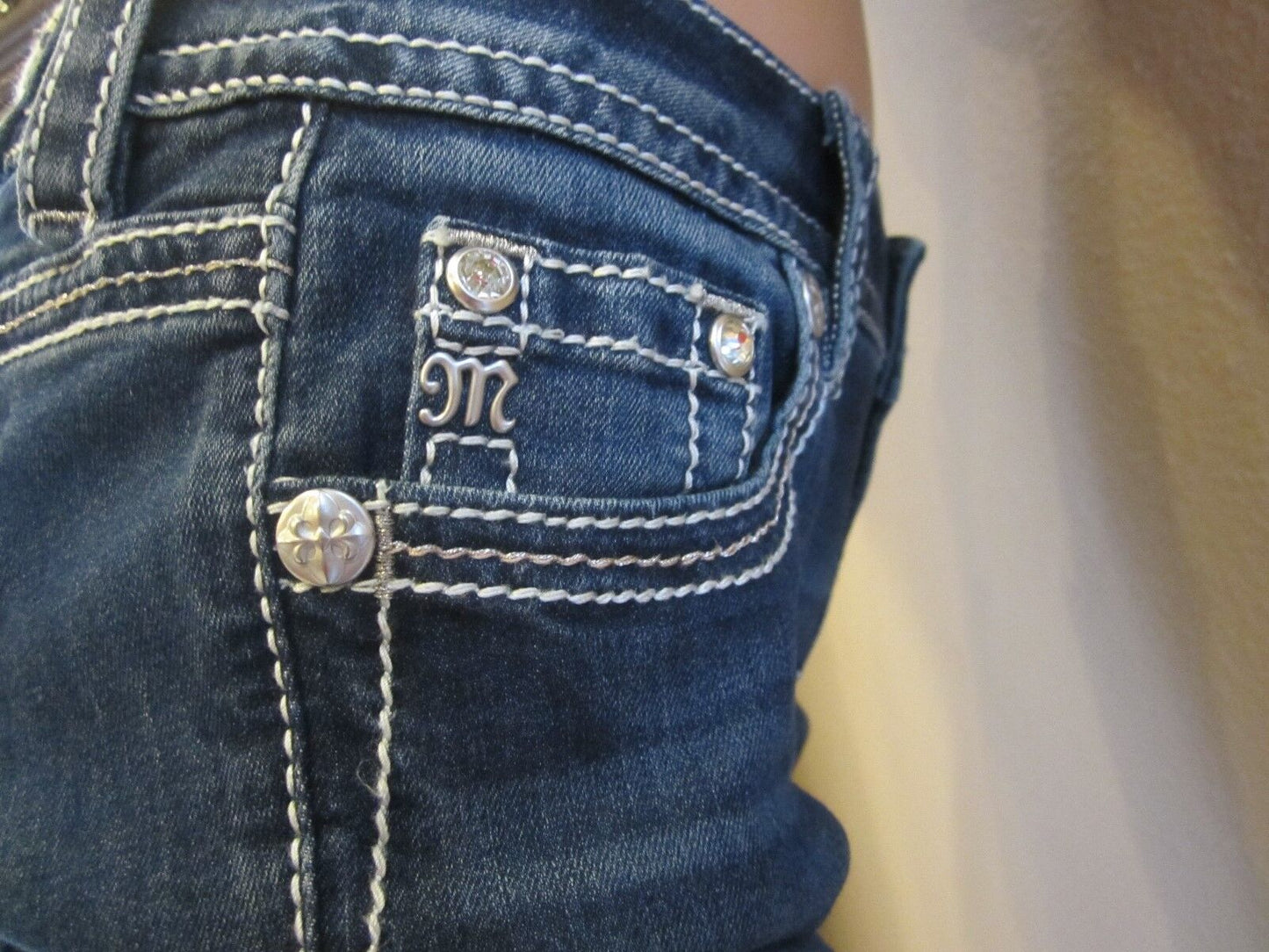 NWT MISS ME Embellished Signature Boot Cut Stretch Jeans 27 x 34