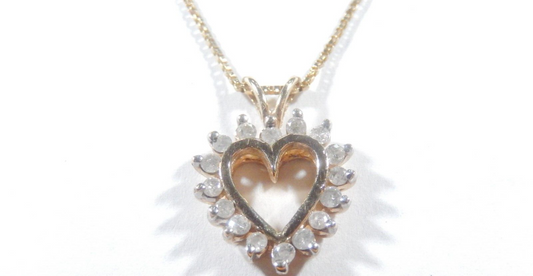 *VINTAGE* 10K Yellow Gold 1/4Ct Natural Diamond Shadow Heart Pendant  20" Chain