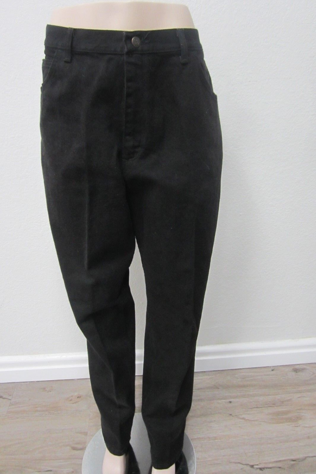 *NWT* NEW Gitano Black Jeans  Relaxed Fit Made in USA Cotton Size 18  x  L32