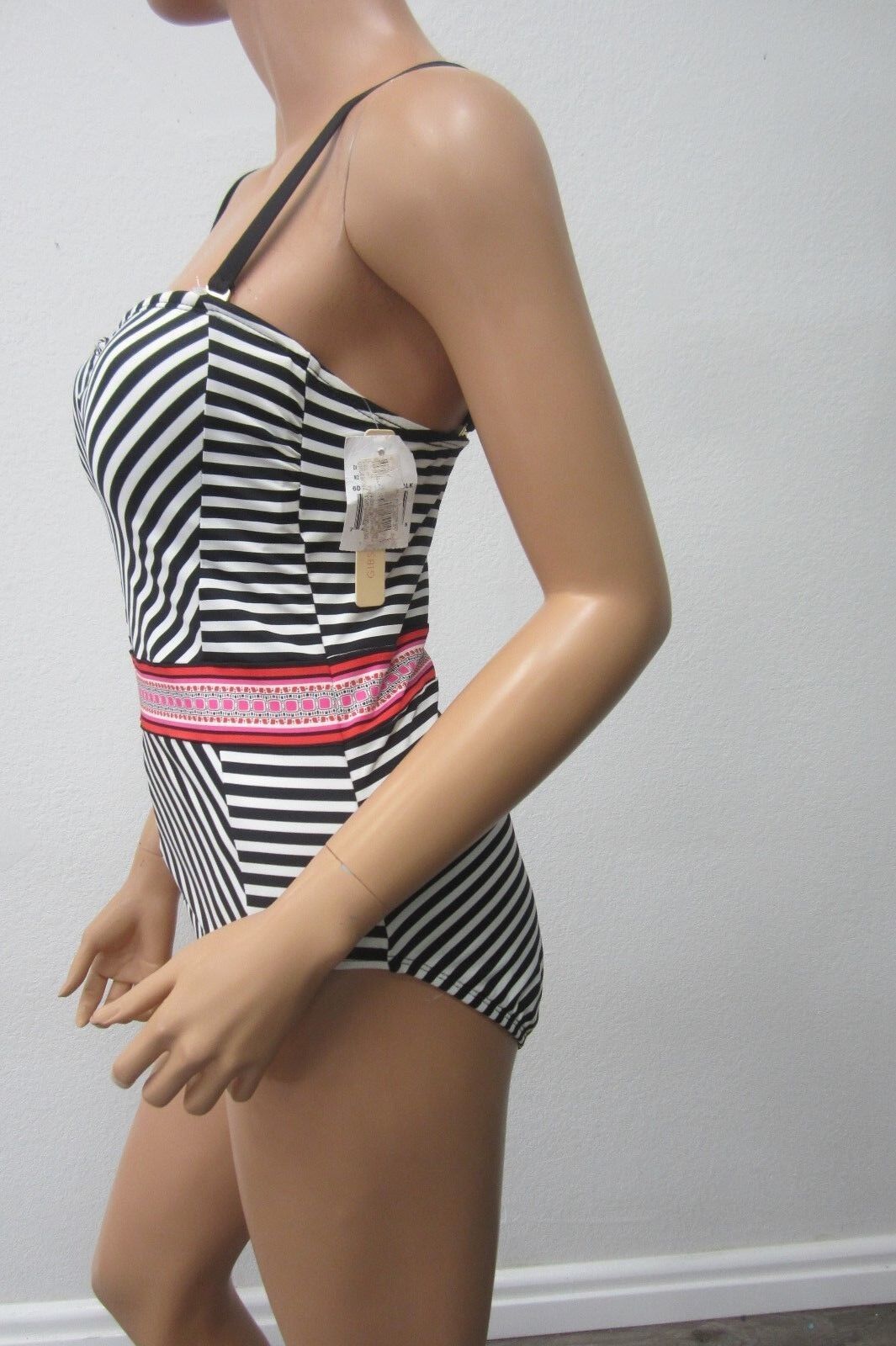 NWT Gibson & Latimer VERY CUTE Black & White One-Piece Swimsuit Size L