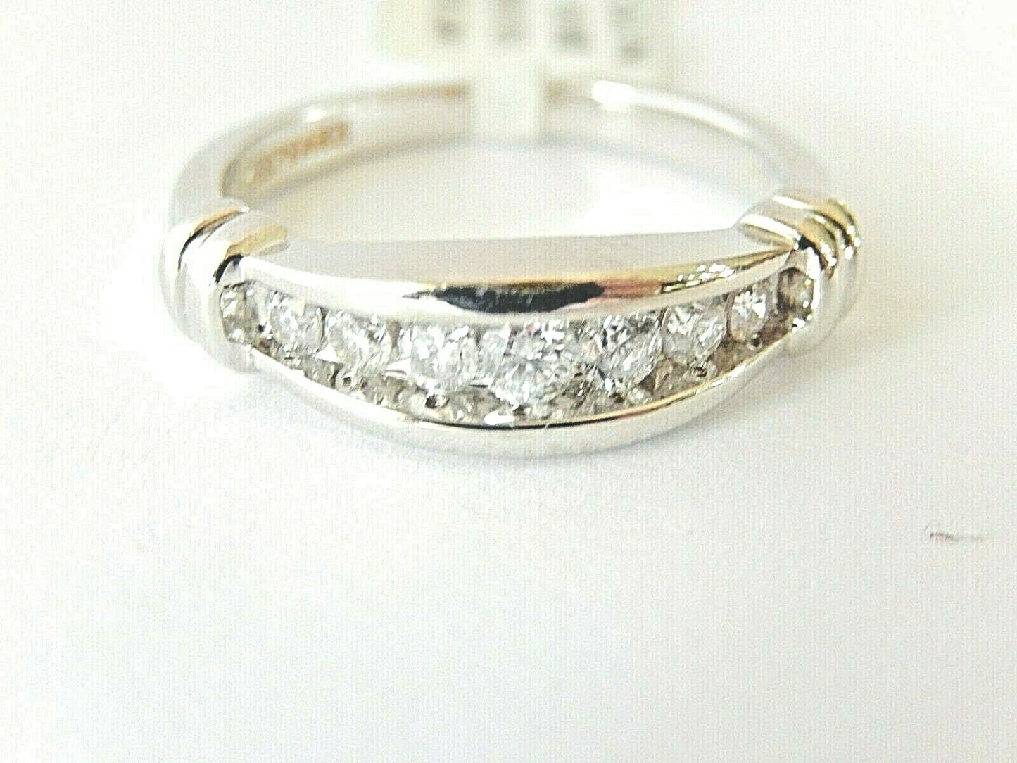 *NWT* 14k White Gold Men / Women Channel Set .50 Ct VS Diamond Band Size 7.5