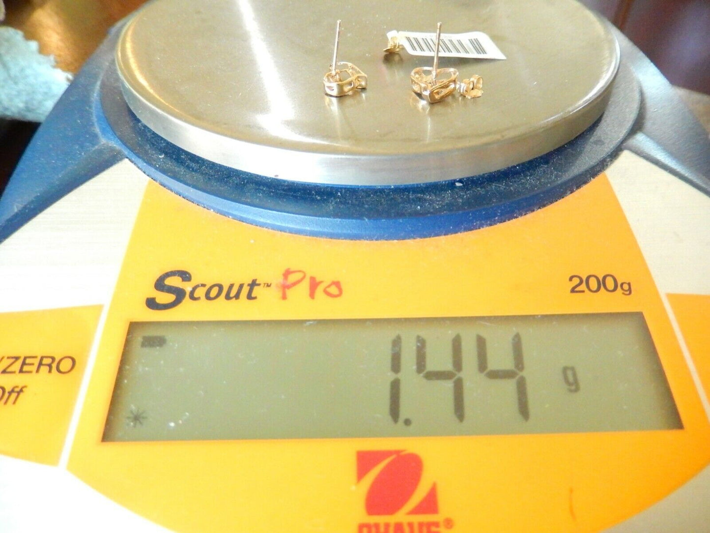 *NWT* 14K Yellow Gold .25CT Baguette Diamond Heart Stud Earrings 9.5mm x 8.5mm