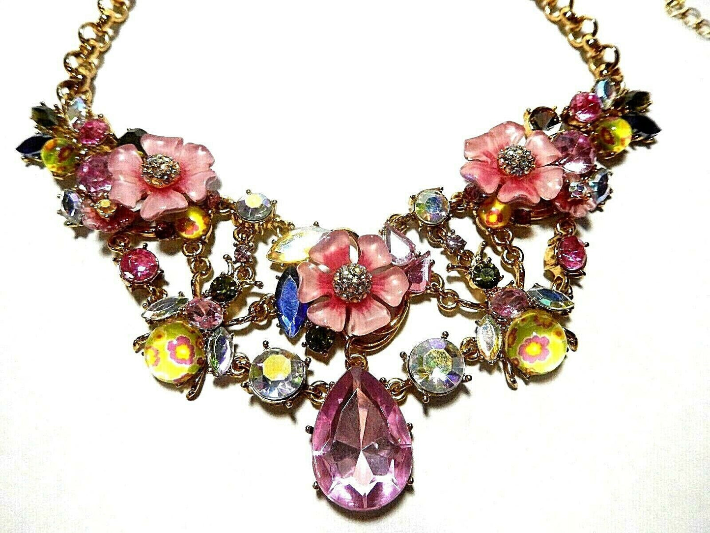 *NEW*  BETSEY JOHNSON  FLOWERS AND BLING STATEMENT NECKLACE