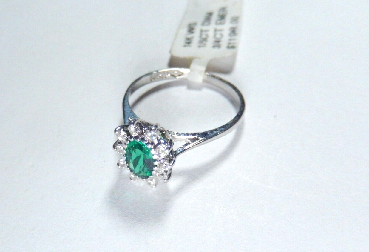 *NWT* 14k White Gold Lab Created Oval Emerald And Diamond Ring Sz 6.25