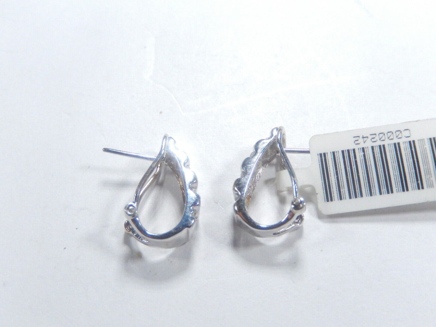 *VINTAGE*  14K White Gold 1/2 CT Natural Diamond Women's Lever Back Earrings