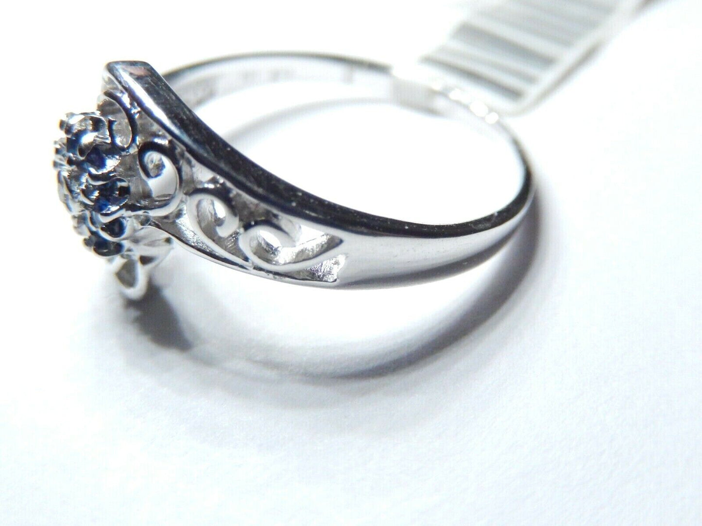 *NWT*  10k White Gold Sapphire and Diamond Flower Filigree Ring Sz 7