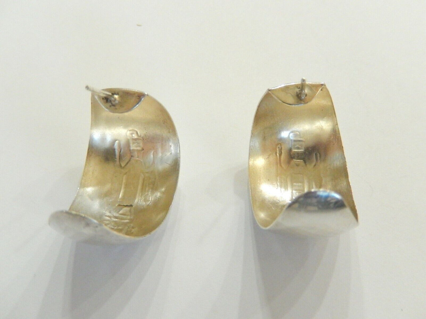 *VINTAGE* Native American  Stamped Sterling Silver 7/8" Wide 3/4 Hoop Earrings