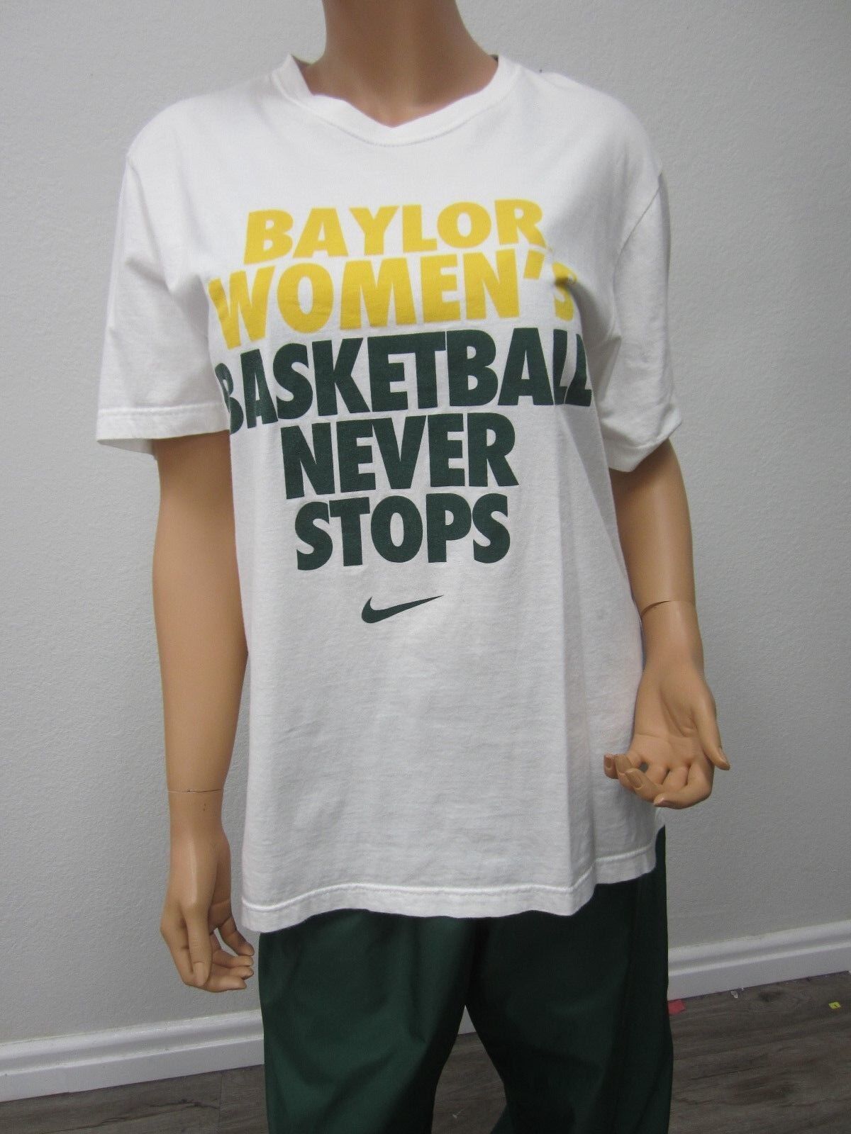 NEW Nike Baylor University NCAA Unisex 100% Cotton Basketball T Shirt  Size L