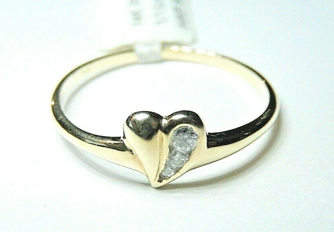 *NWT* 14k Yellow Gold Diamond Cluster Heart Ring Size 8.25