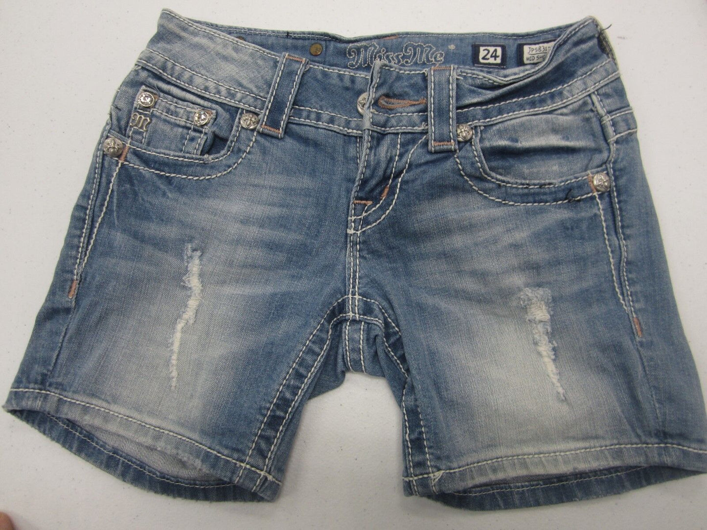 NWOT Miss Me Distressed Mid-Shorts - Colorful Pockets & Waistband Size 24 x 5