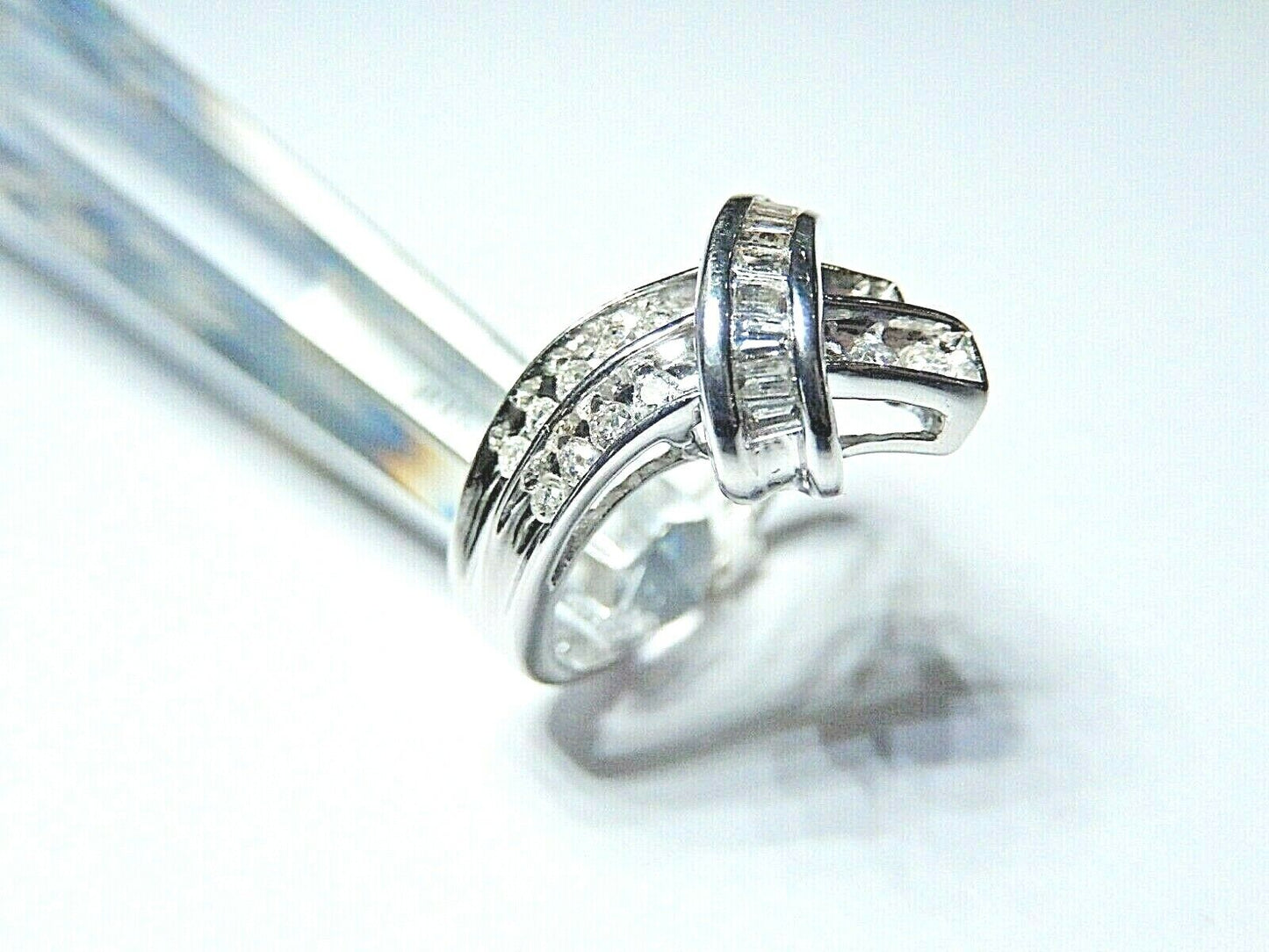 *NWT* 10k White Gold .50CT VS Baguette & Round Diamond By-Pass Ring Sz 5.25