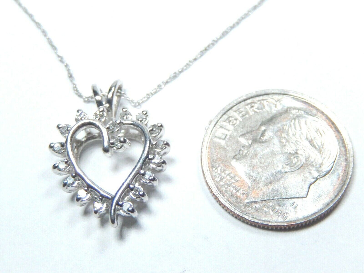 *NWT* 18 Diamond Heart Pendant Necklace in 10K White Gold with 18" Chain