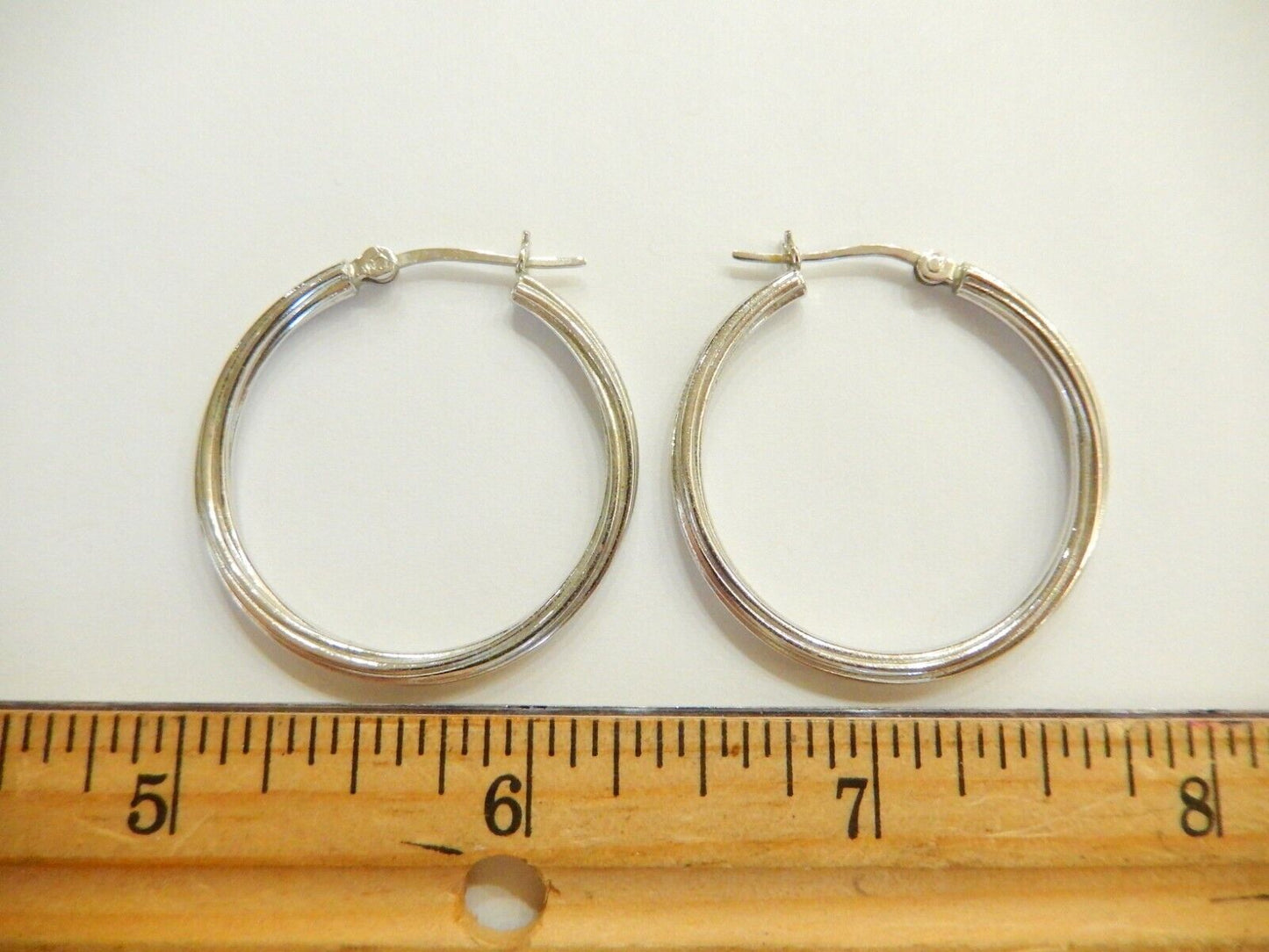 *VINTAGE*  925 Sterling Silver Classic Round 1 3/8" Diam Hoop Earrings