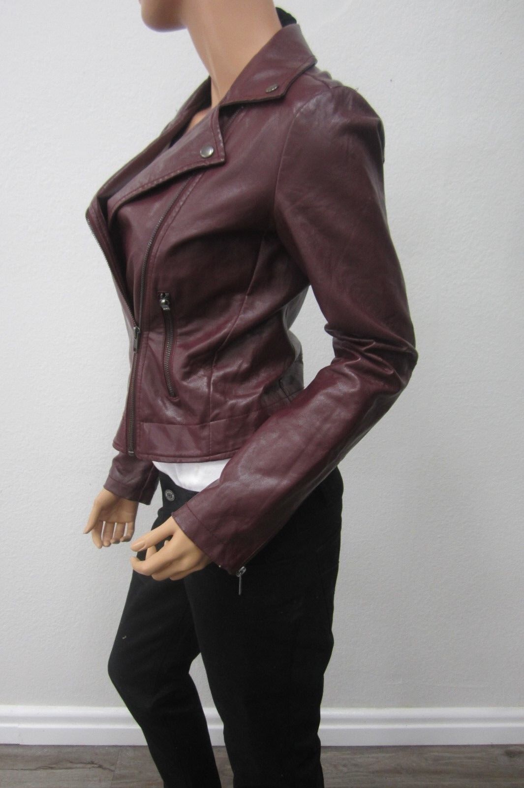 Forever 21 - SUPER CUTE - Maroon Faux Leather Motorcycle Zipper Jacket Sz Small