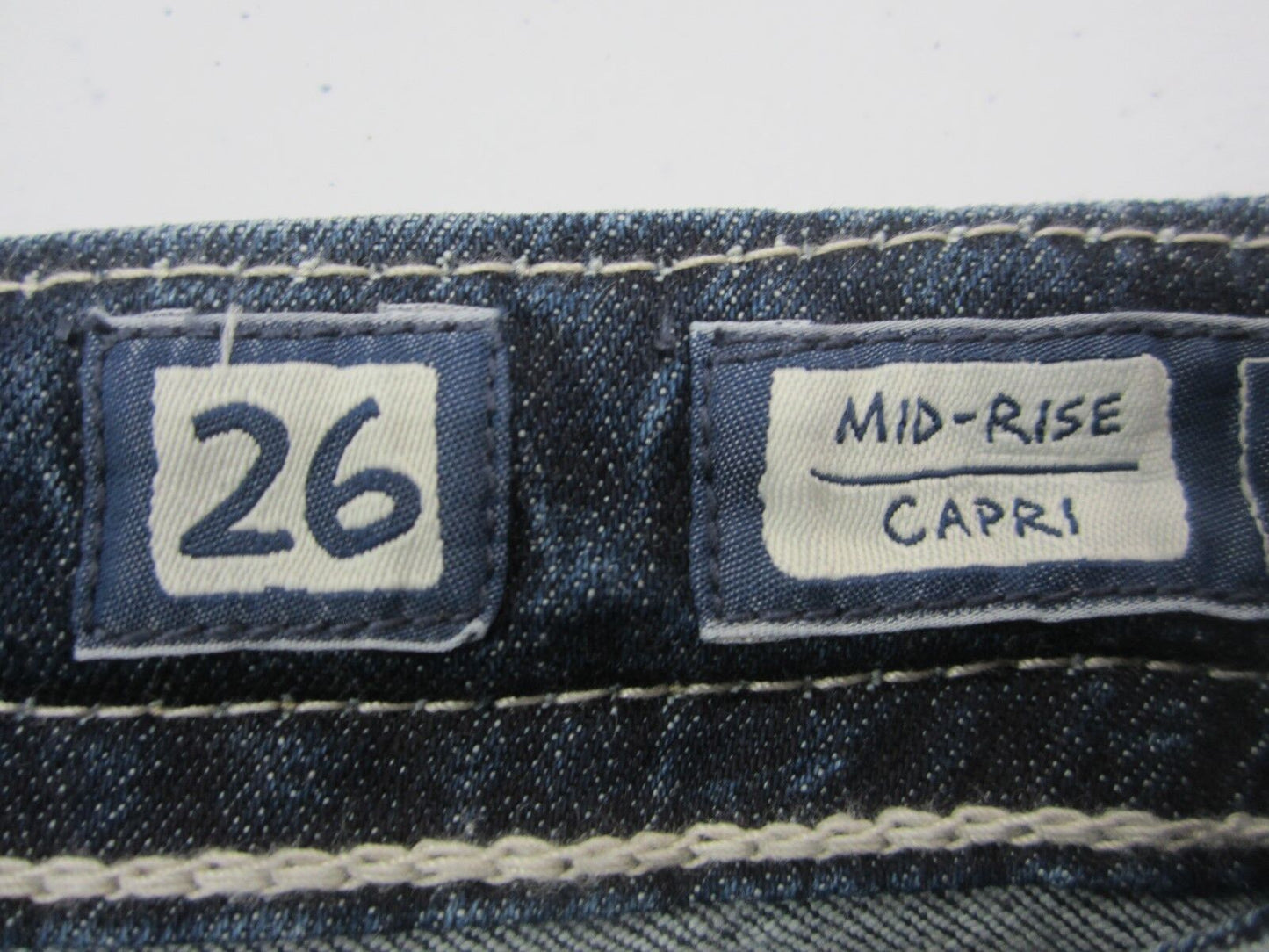 NWT MISS ME WOMEN'S CAPRIS,  MEDIUM BLUE,  MP8600P4  SIZE 26 X 19