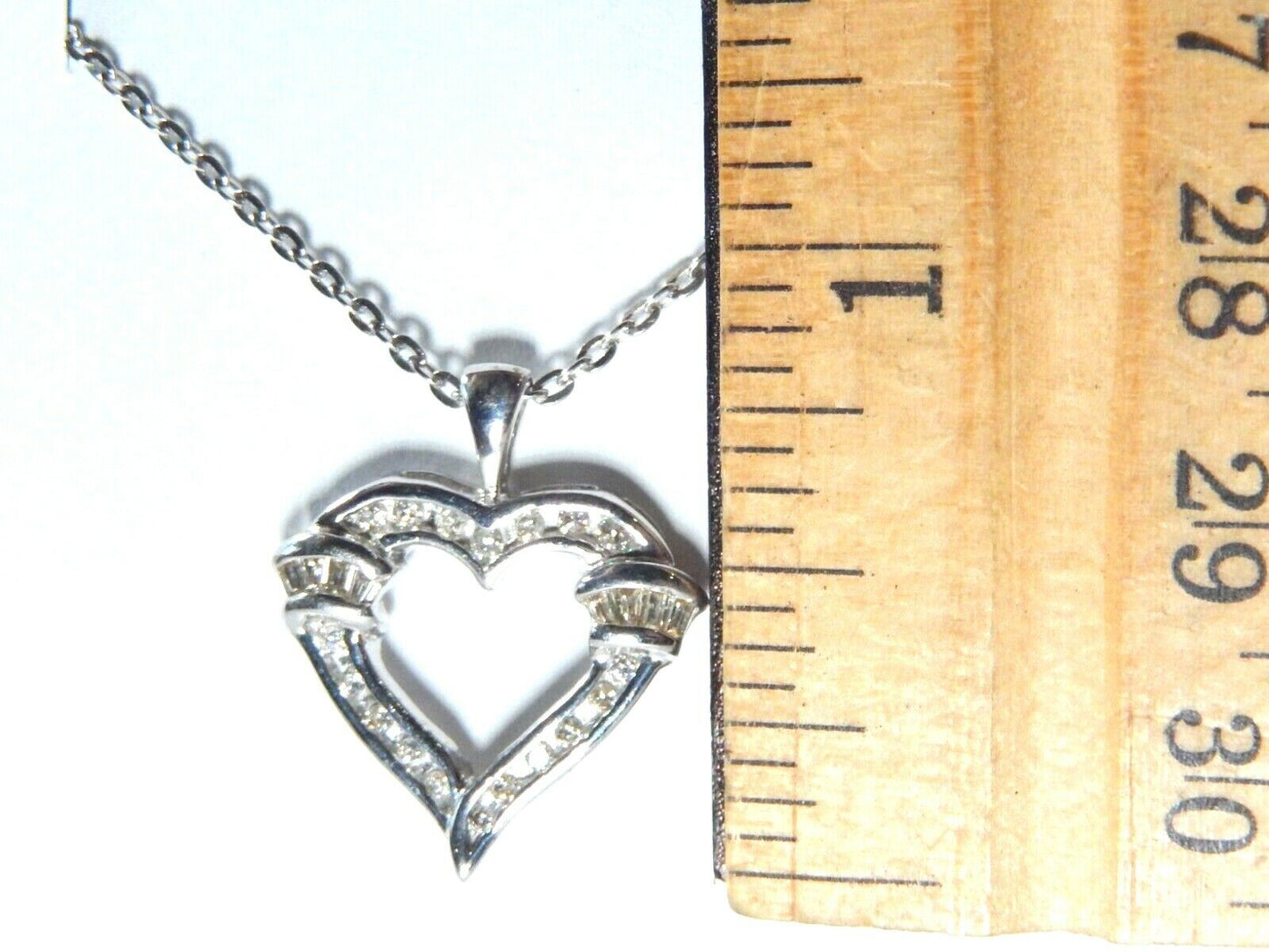 *NWT*  10K White Gold 1/4 CT Round & Baguette Diamond Heart Pendant w/ 18" Chain