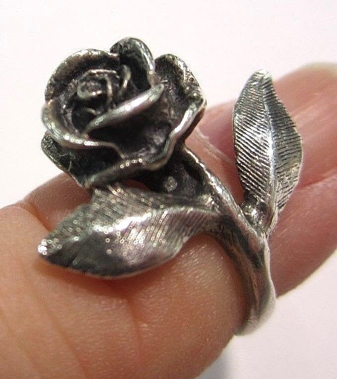 *RARE RETIRED James Avery Sterling Silver Large 3 Dimensional Rose Ring- Sz. 3.5