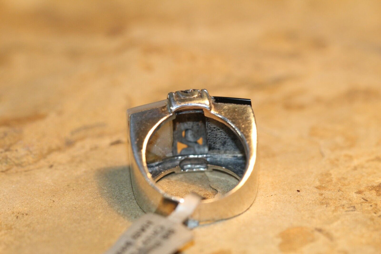 *VINTAGE* STERLING SILVER BLACK ONYX AND MOTHER OF PEARL RING SIZE 5.5