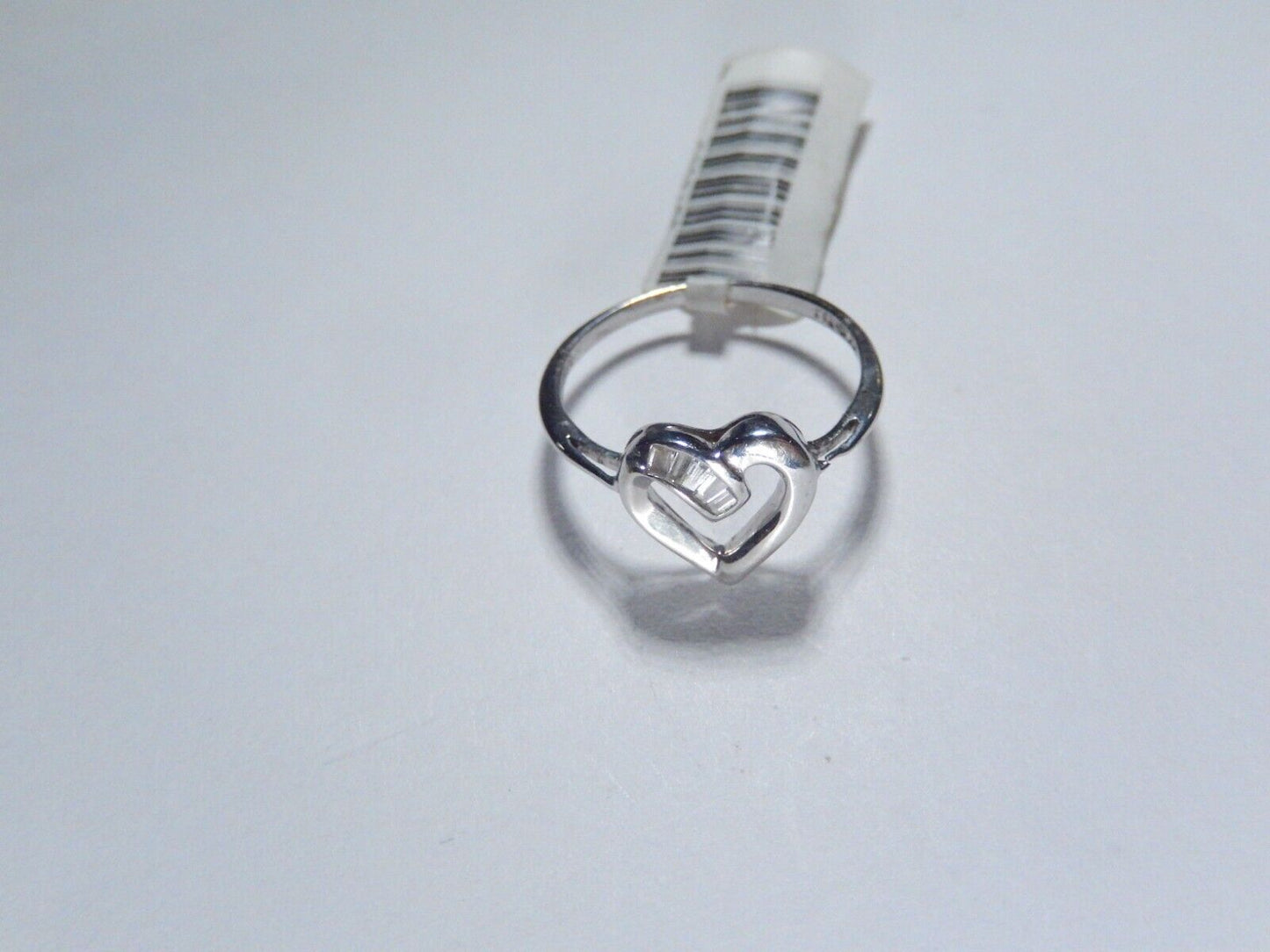 *NWT* 10K White Gold 1/10CT Natural Baguette Diamond Heart Ring Size 6