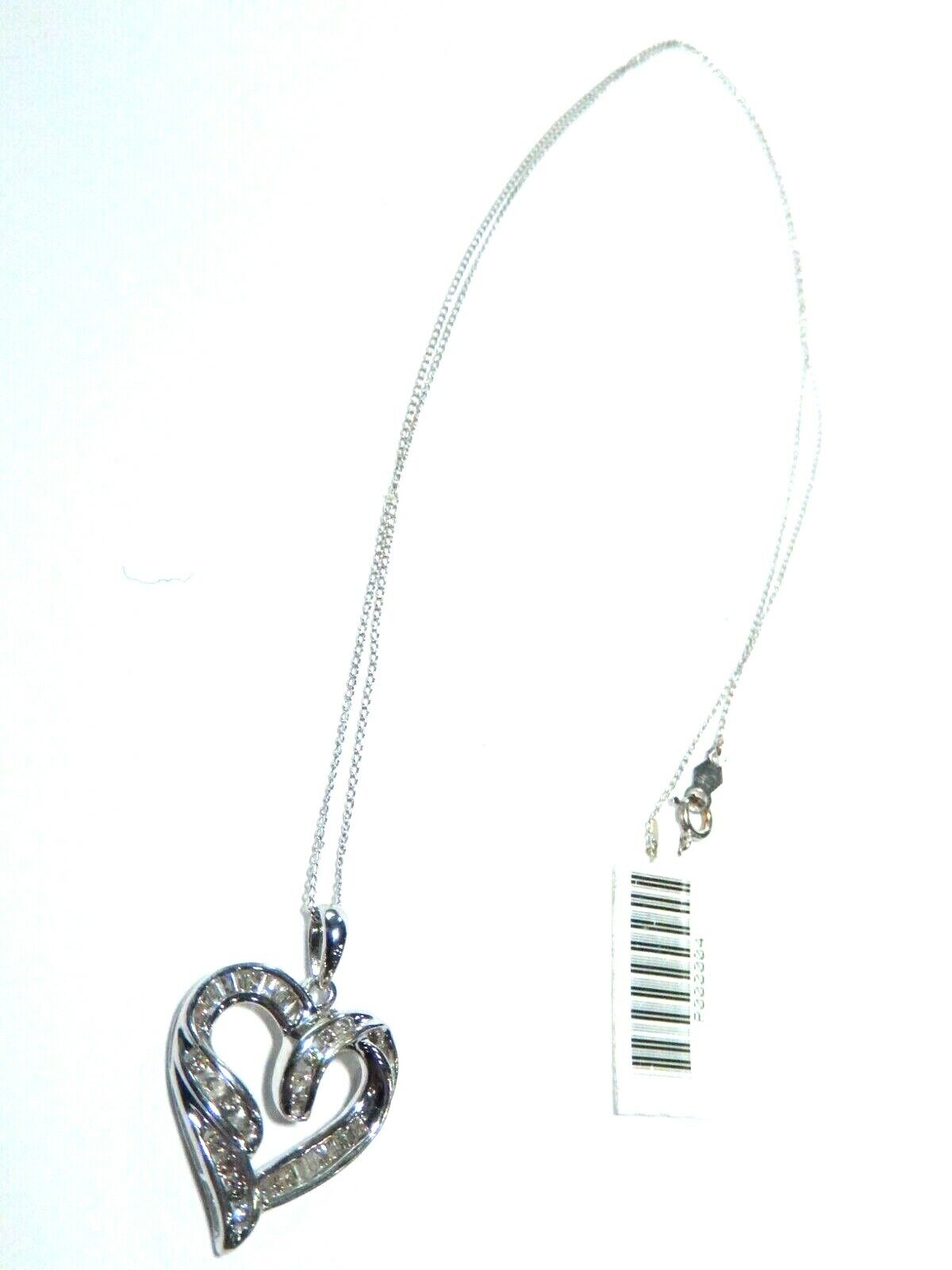 10k White Gold .50CT Natural VS Diamond Heart Shaped Pendant w/14K WG 20" Chain