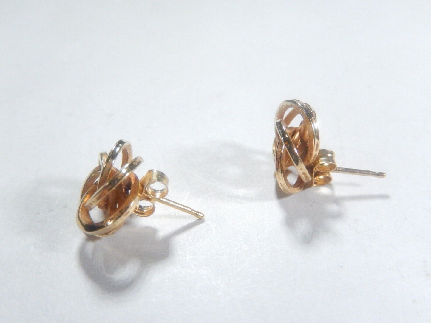 *VINTAGE*  14K Yellow Gold Polished Swirl Circle Earrings 1/2"