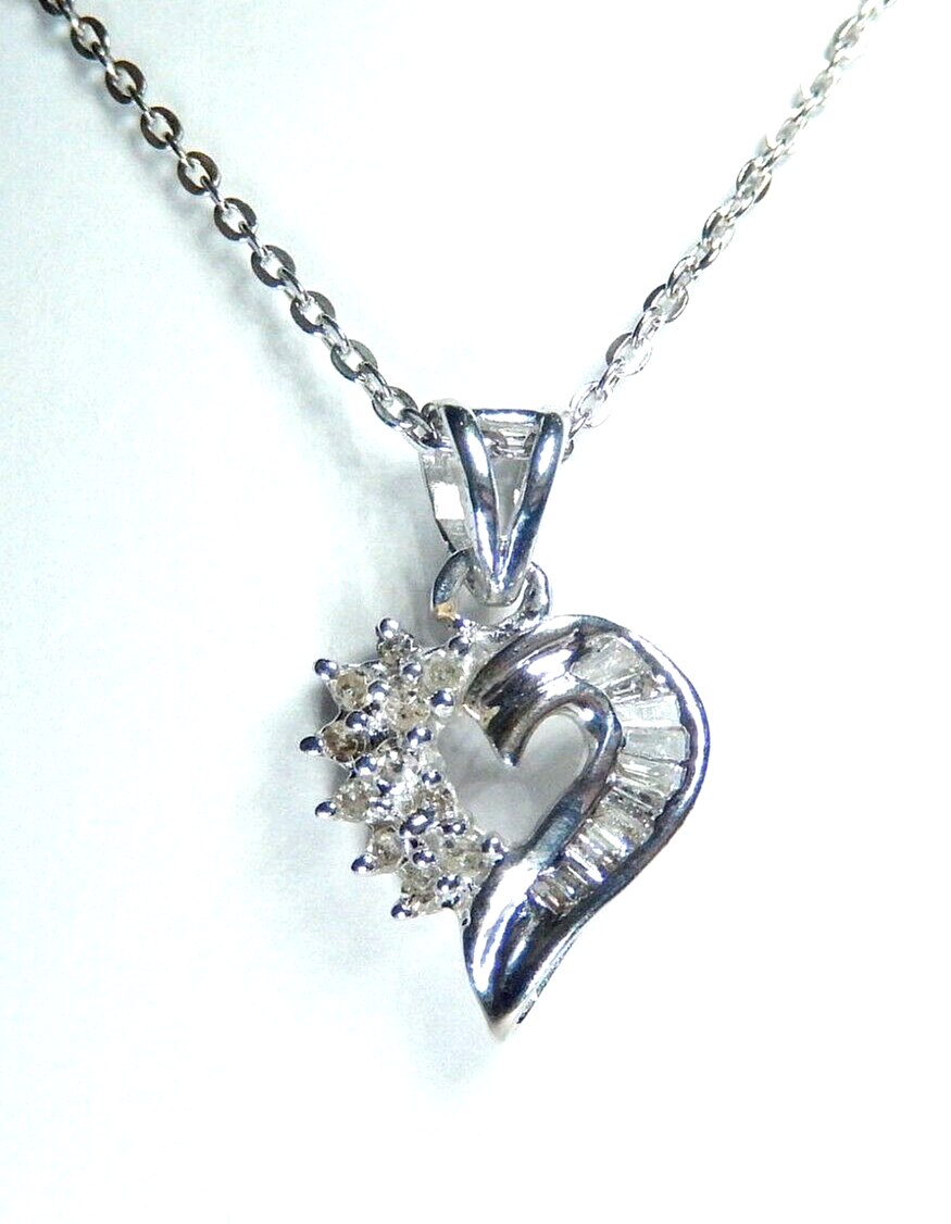 *NWT* 10k White Gold  .25 Ct. Baguette Natural Diamond Heart Pendant w/18"Chain