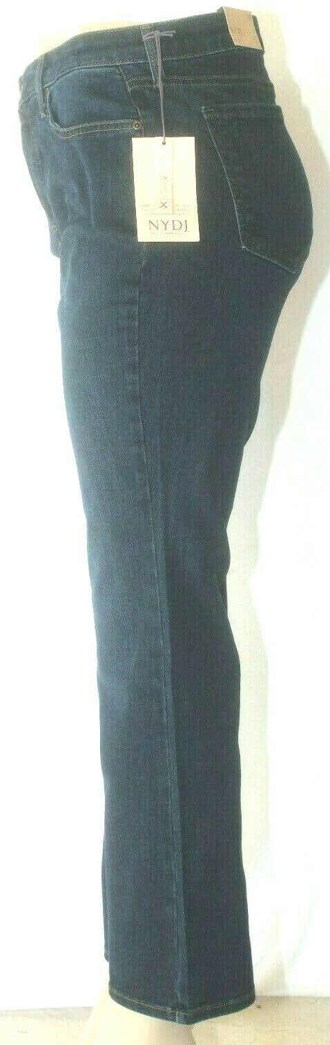 *NWT* $109. NYDJ Women's Petite Size Barbara Bootcut Cooper Jeans Sz 6P