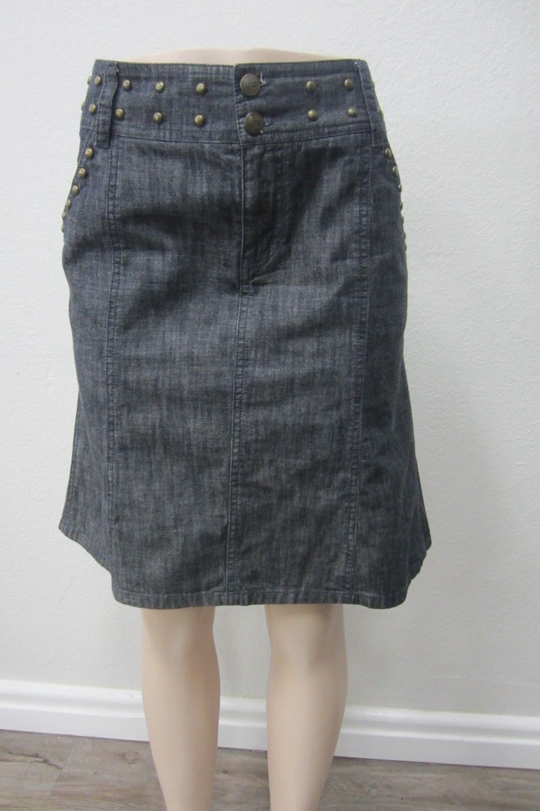 BCBG BCBGirls Cotton Blend Dark Denim CUTE Brass Stud Skirt Siz W32" x L20"