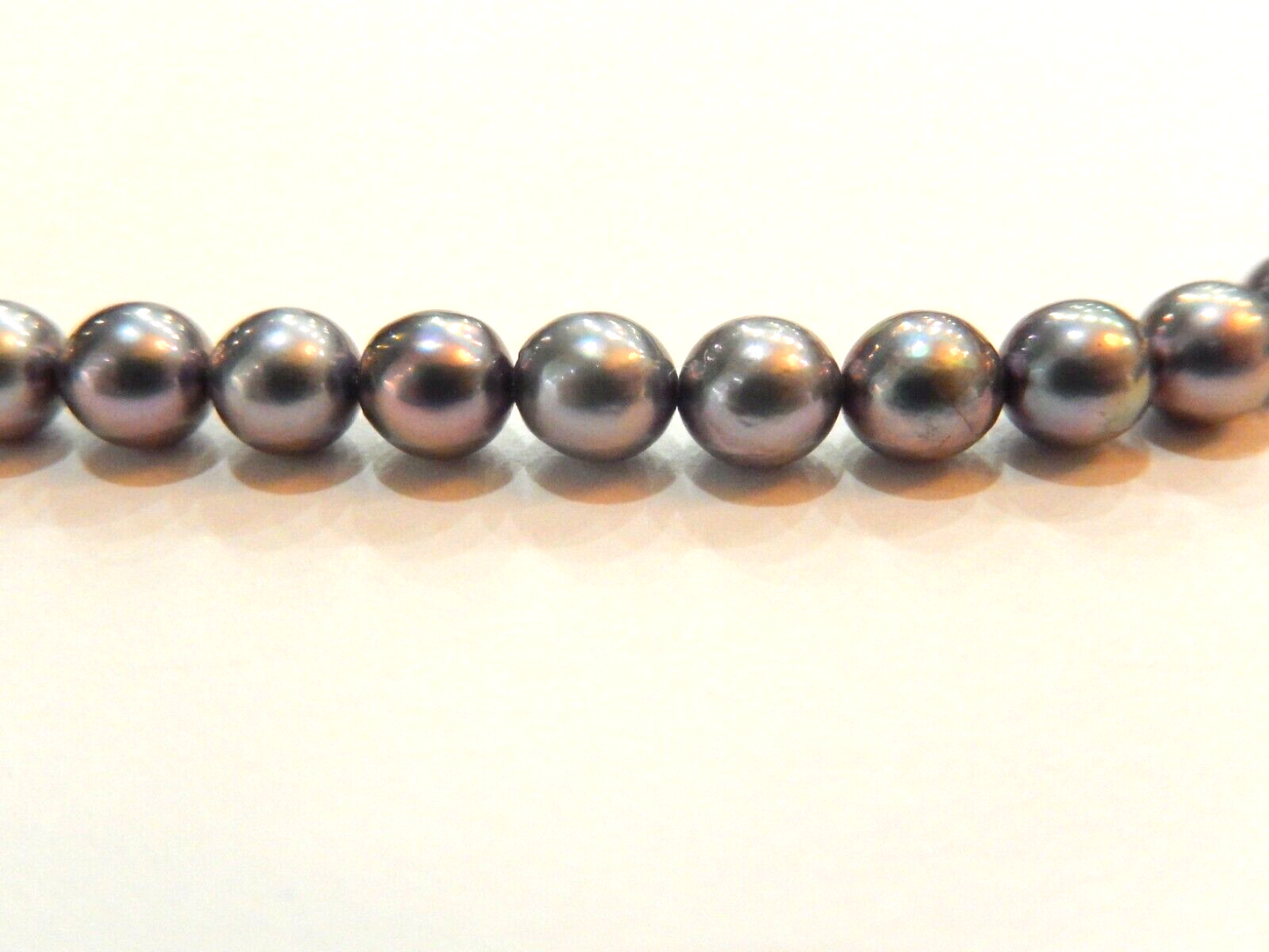 *NWT*   10K Yellow Gold 5.0 mm Tahitian 16" Pearl Necklace