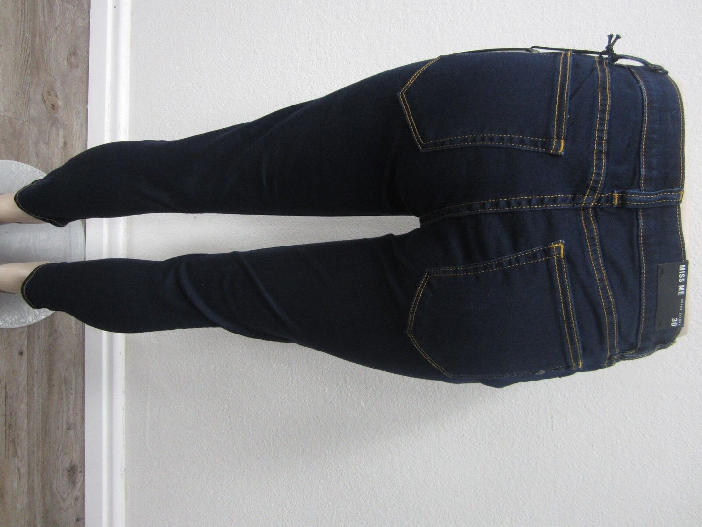 NWT Miss Me - Womens Mid-Rise Super Skinny Dark Blue Jeans M1001G35 Size 30 X 27