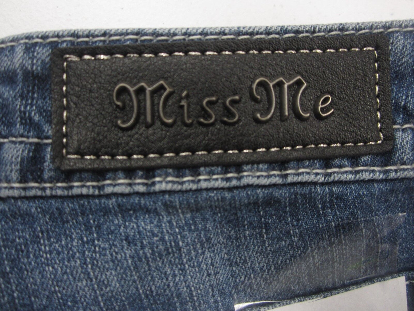 NWOT MISS ME Distressed Boyfriend Ankle Jean Blue Denim  JB5151A142 Size W30xL26