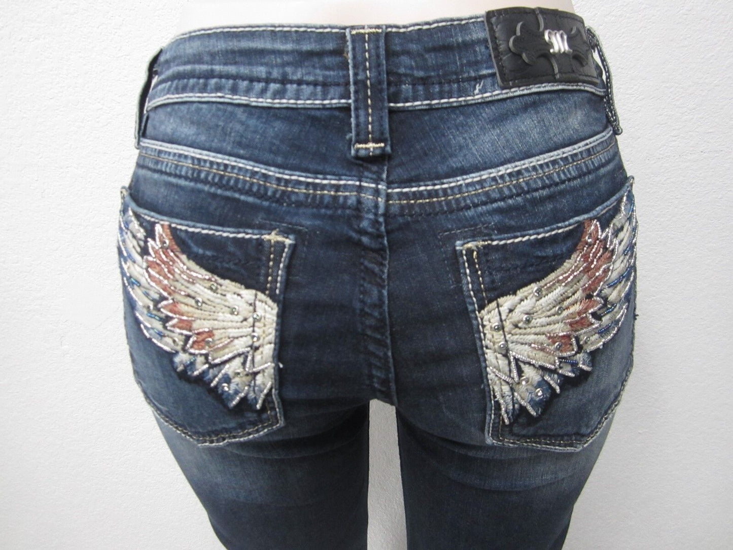 NWT Miss Me Mid Rise Medium Wash Embroidered Wings Skinny Denim M3020S   W27XL30