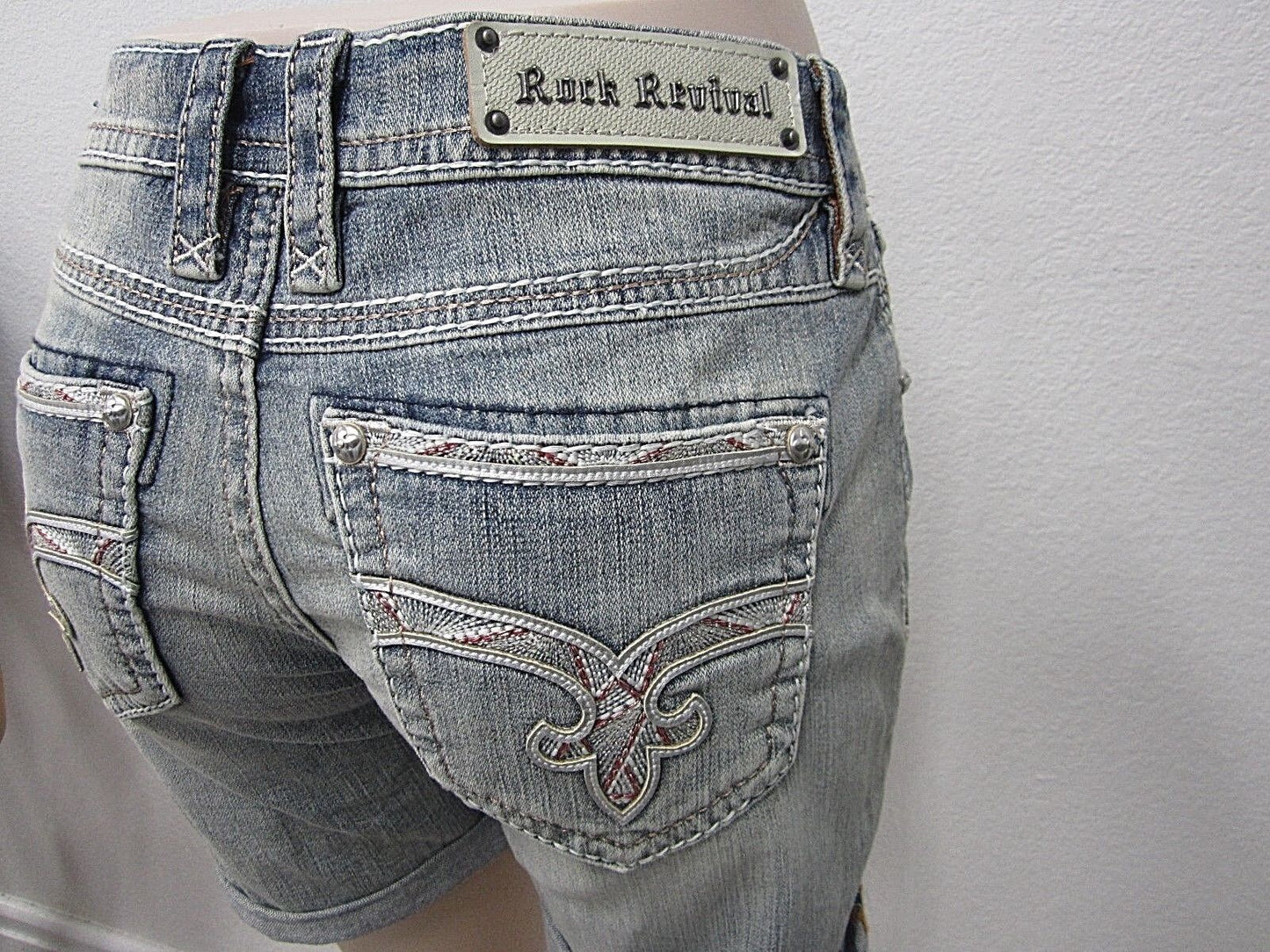 NWT NEW ROCK REVIVAL WOMEN'S JEAN DENIM SHORTS KATELL SIZE 28 x 6
