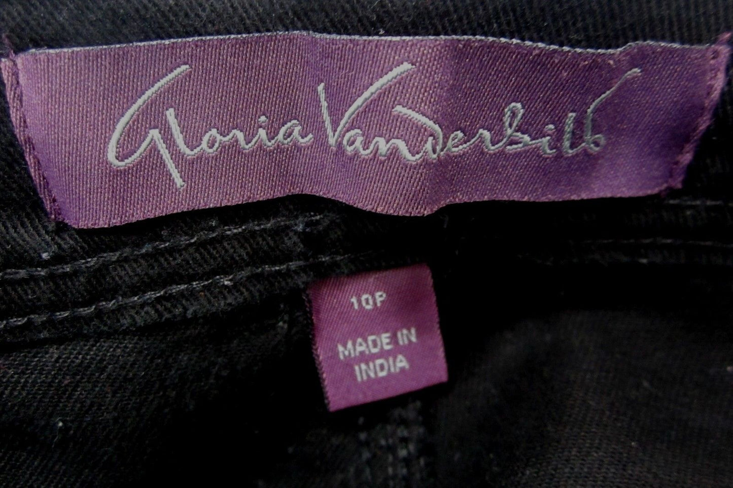 *NWOT*Gloria Vanderbilt Ladies' Amanda Black Stretch Denim Jeans Size 10P x 27"L