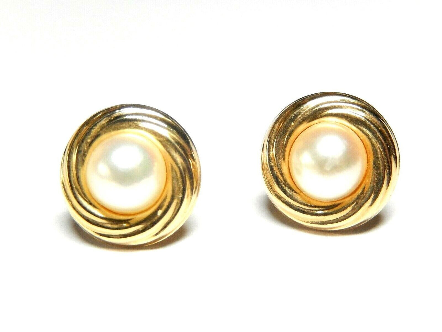 *VINTAGE*  14k Yellow Gold Designer Pearl 6.5 mm Pierced Stud Earrings