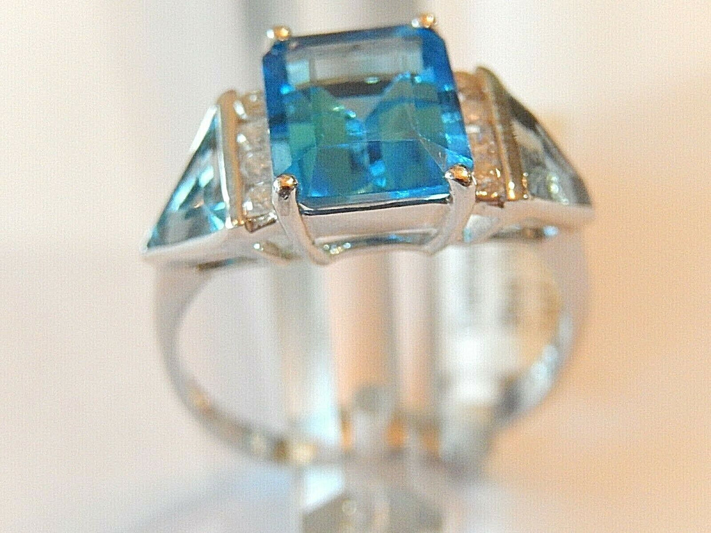 *STUNNING*  14K White Gold 4.50 Ct  Blue Topaz & Diamond 3 Stone  Ring Sz 9.5
