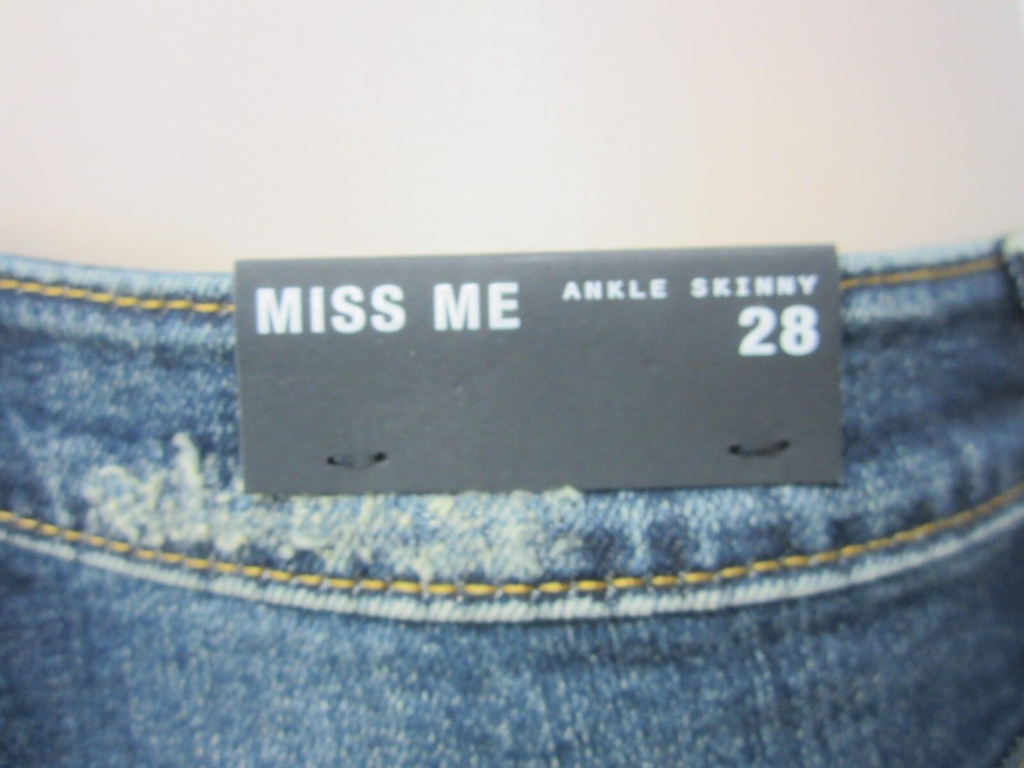 NWT Miss Me - Womens Mid-Rise Ankle Skinny Embroidered Jeans M2084AK Size 28X27