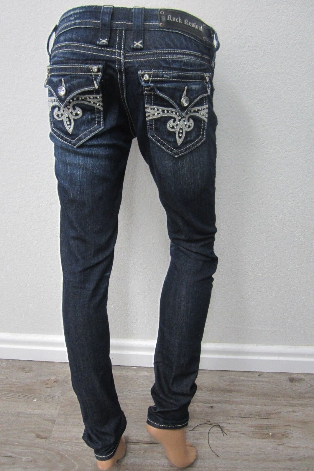 NWOT  Womens Rock Revival SORA Skinny Stretch DARK Denim  CRYSTAL Jeans Sz 26x32
