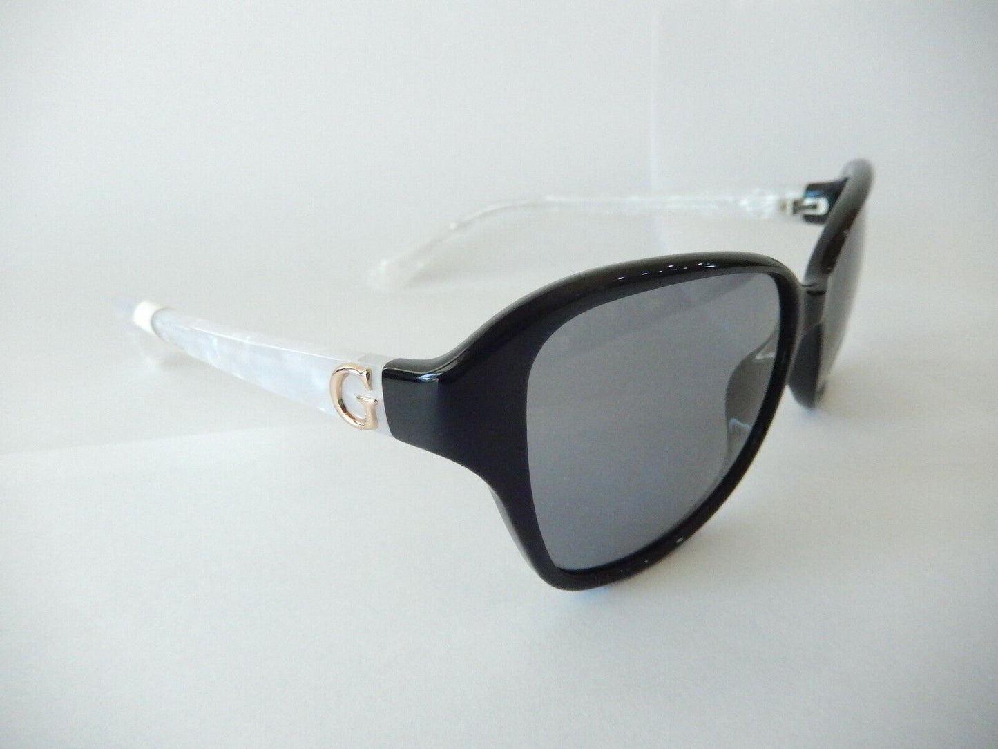 NWT $179 Guess GU 7355 BKWHT-3 Z05 Black White Gray Gradient 55mm  Sunglasses