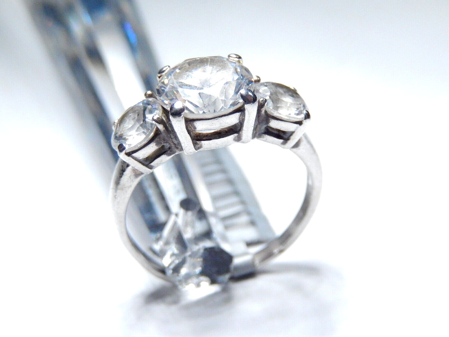*VINTAGE*   Sterling Silver Three Stone 3.00 CT Cubic Zirconia CZ Ring Size 6.75