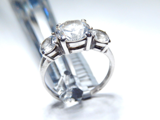 *VINTAGE*   Sterling Silver Three Stone 3.00 CT Cubic Zirconia CZ Ring Size 6.75