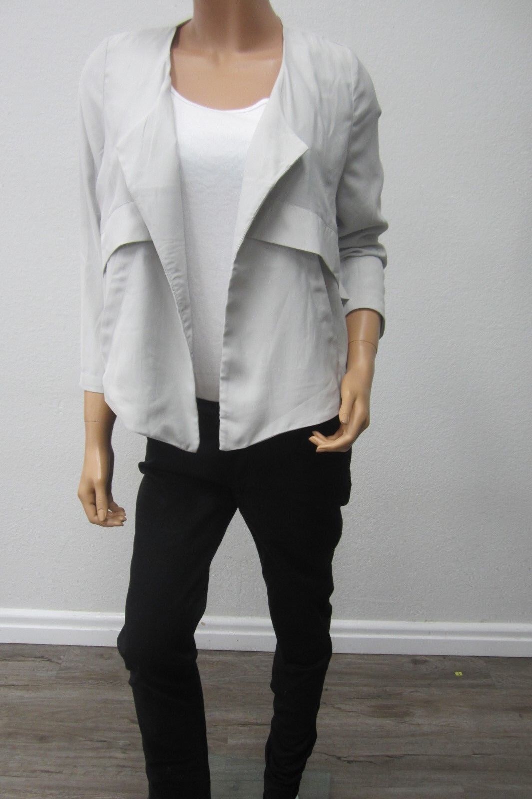 Valette 3/4 Sleeve with Front Pockets Lined Gray Light Weight Jacket Sz XS CUTE