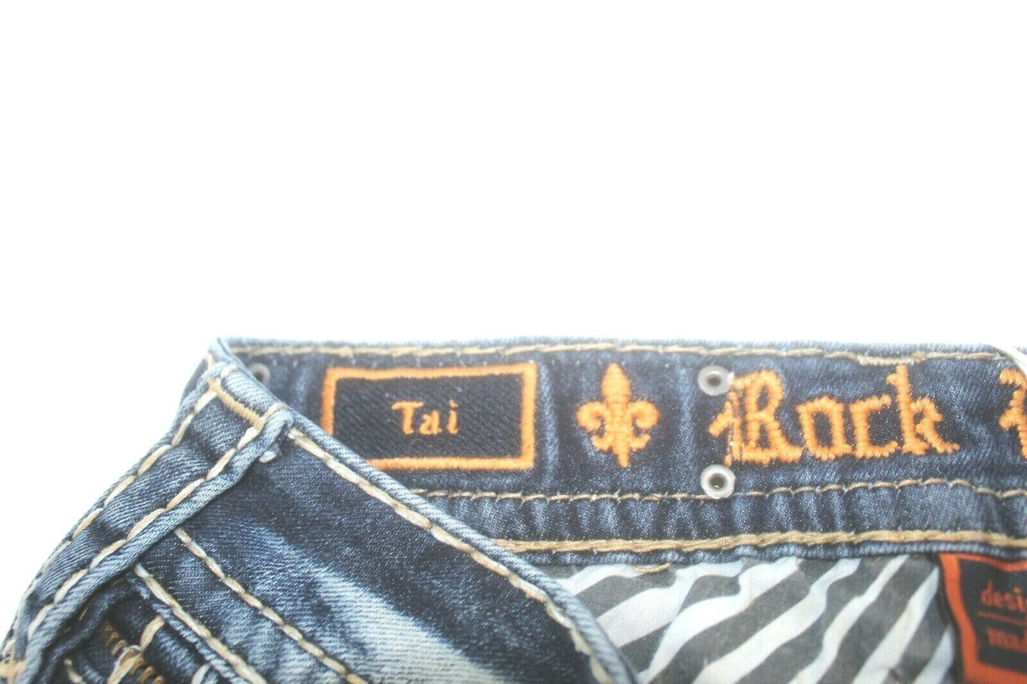 *NWT* $189. Rock Revival Tai Boot Cut Jeans Size 26 x 32